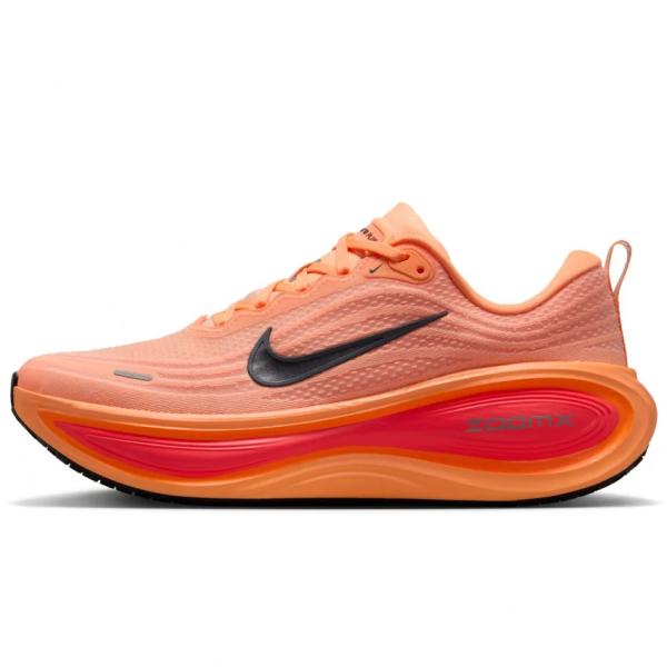 ナイキ ボメロ プラス